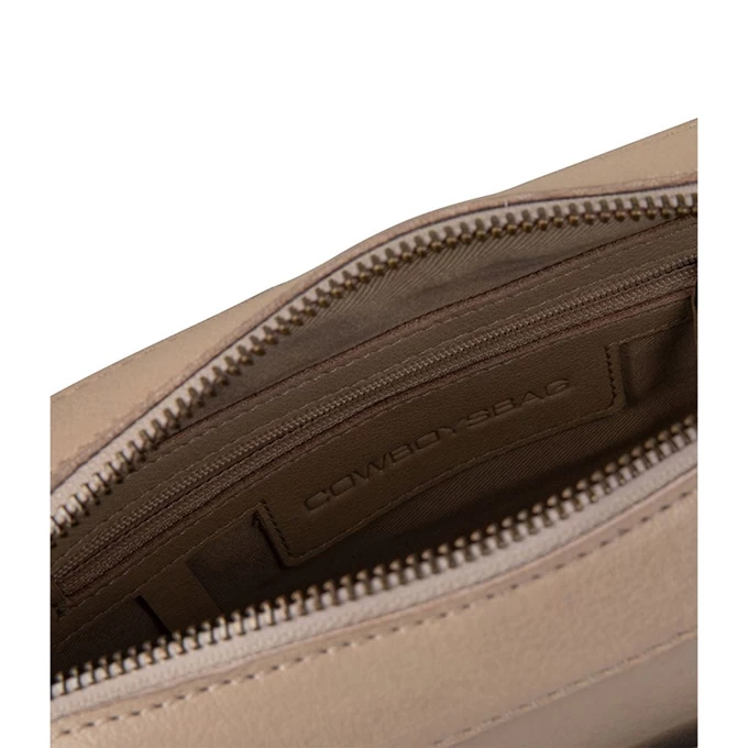 Cowboysbag Paige Crossbody Sand/brown 7 Cowboysbag Paige Crossbody Sand/brown - Afbeelding 5
