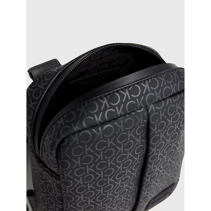 Calvin Klein Rubberized Conv Repo Black Uv Mono 8 Calvin Klein Rubberized Conv Repo Black Uv Mono - Afbeelding 6