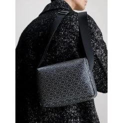 Calvin Klein Ck Must Camera Bag Black Classic Mono -Mode Bagagewinkel image 4604