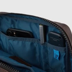 Piquadro Harper IPad Crossbody Bag Blue -Mode Bagagewinkel image 4668