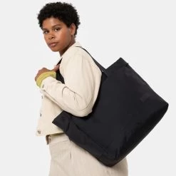 Eastpak Cnnct F Satch Cnnct F Black 11 Eastpak Cnnct F Satch Cnnct F Black -Mode Bagagewinkel image 8528